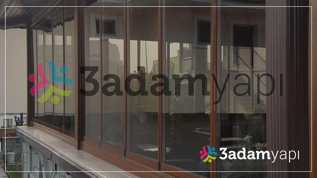 Cam Balkon